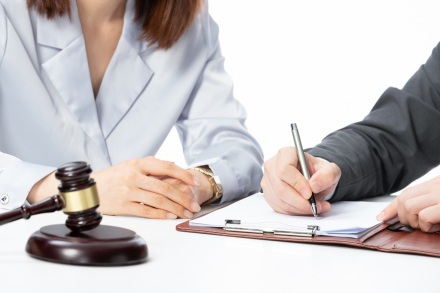 起诉离婚不牵扯财产怎么写诉讼书