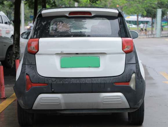 老年代步车能上牌照吗，怎么上