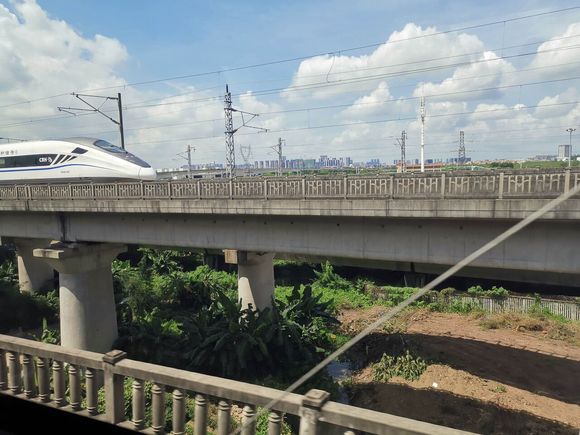 交通事故责任认定书二八分怎么赔偿