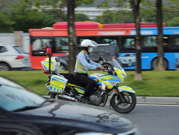 几年前的摩托车违章怎么处理