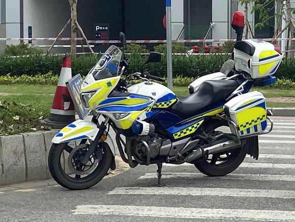 8年未处理的摩托车违章如何处理