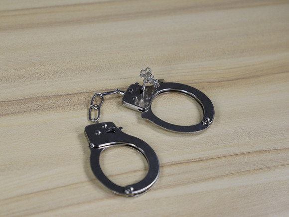 刑事拘留无罪后如何获得赔偿