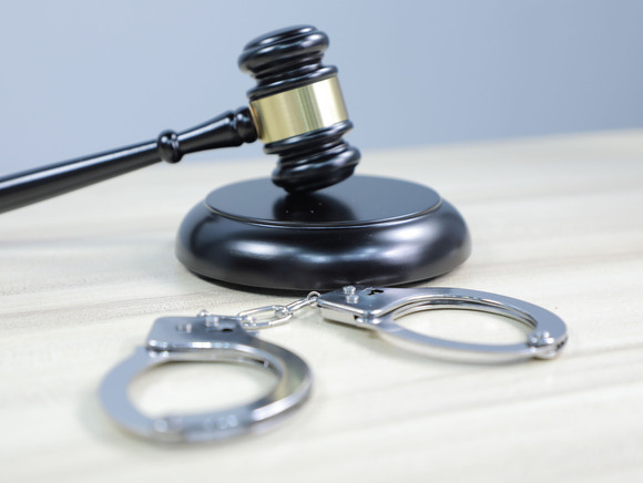 被刑事拘留后家人能否向外界寻求帮助或援助