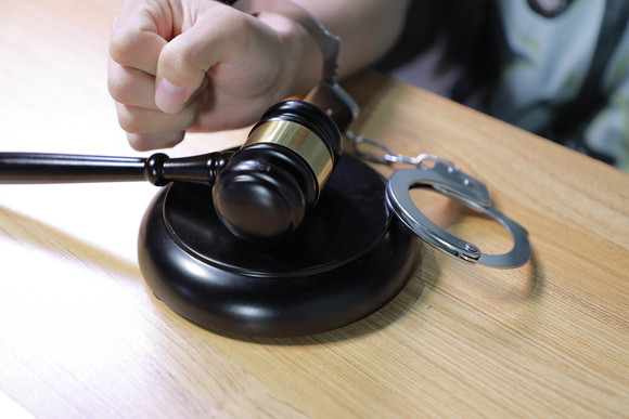 被打后三天后报警可以鉴别伤情吗如何赔偿