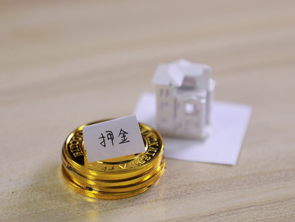房东不给退剩余租金可以报警吗