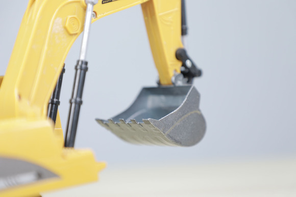 建筑工程竣工验收报告由哪个部门审批