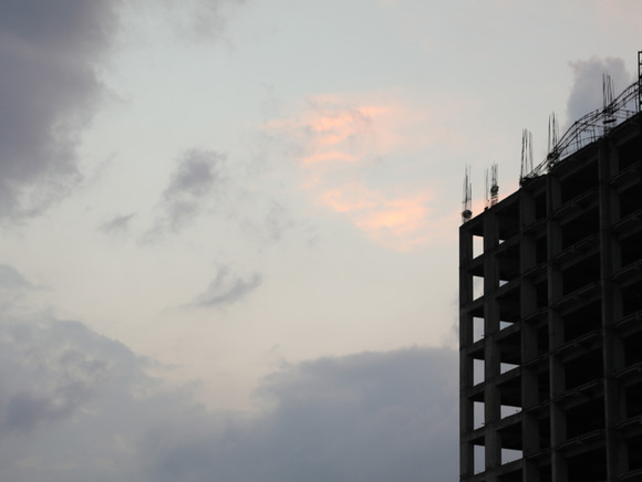 分包工程质量由分包人向谁负责