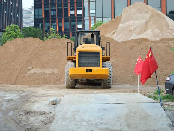 工地被铲车撞伤怎么处理