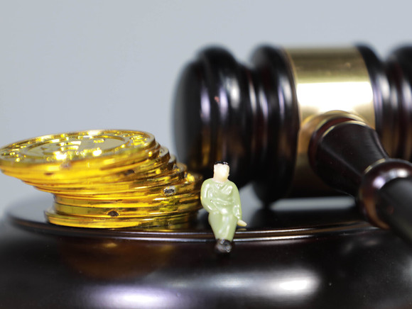 老公因伤人被判赔偿，无能力偿还怎么办