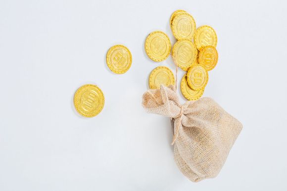 医院工作辞职后能否追讨年终奖金
