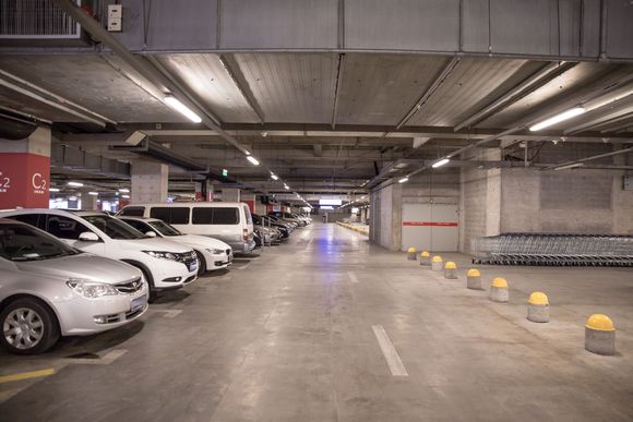 停车场事故车日收费标准是多少