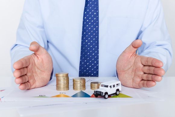 帮老板开货车出小事故怎样赔付