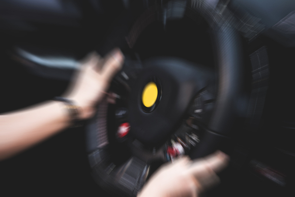正常行驶汽车致人死亡要负责吗