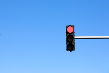 车辆闯红灯要多久能收到短信通知信息