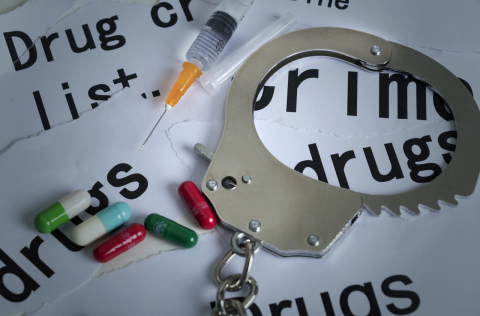 聚众吸毒罪及其量刑标准是什么