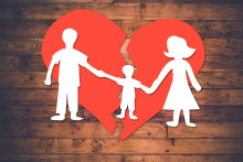 离婚后两个小孩的抚养权怎么判决