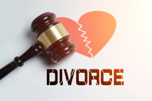 离婚案财产纠纷可以拖多久