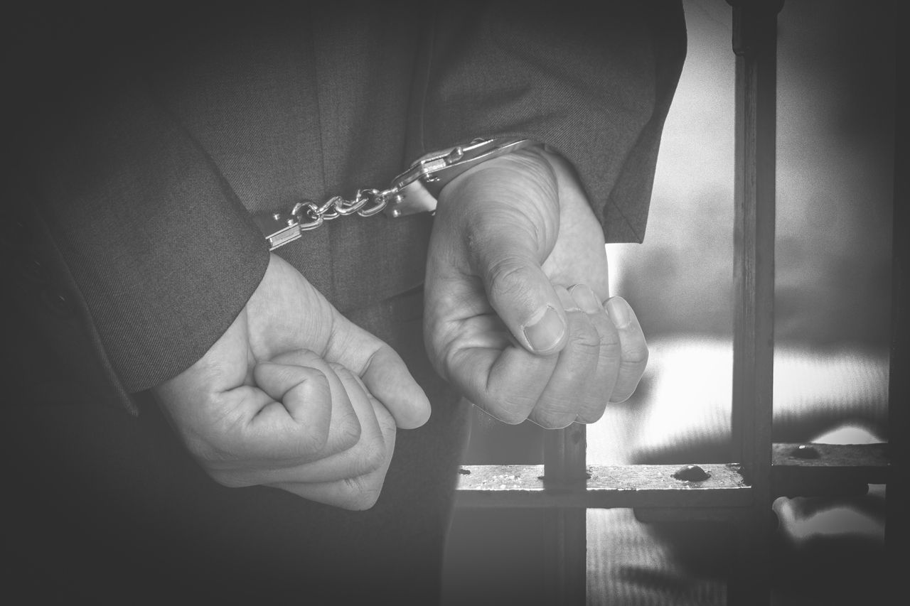 犯罪承担刑事责任