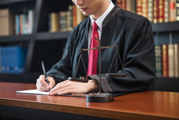 诈骗案判决书下来多长时间退赔钱