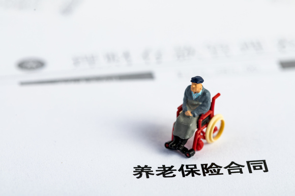 公司上班十年前五年没买社保能补吗